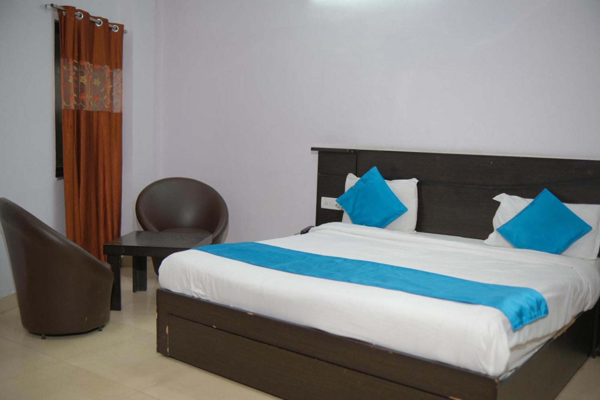 Hotel Quality Time Удайпур Екстериор снимка