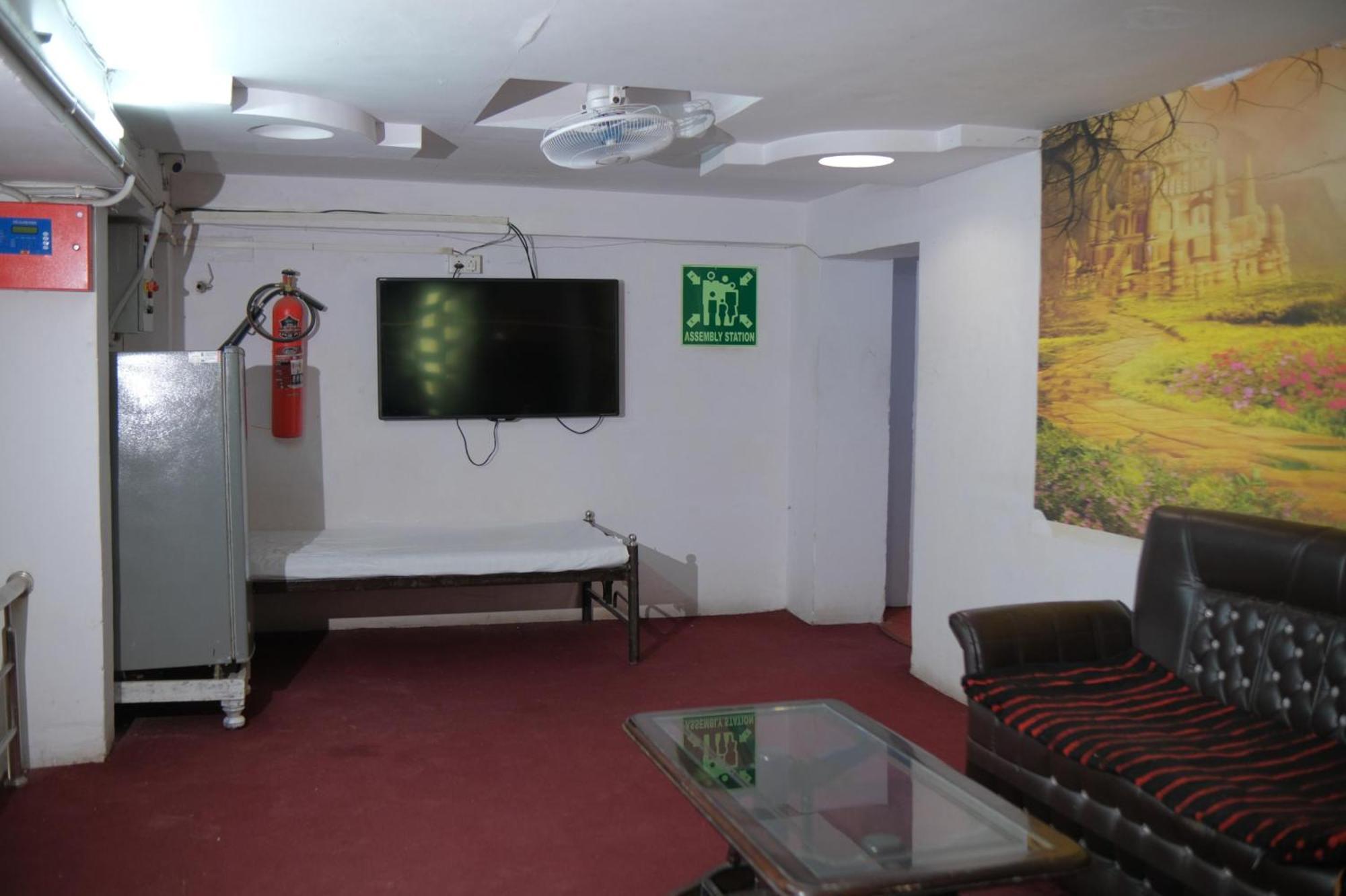 Hotel Quality Time Удайпур Екстериор снимка